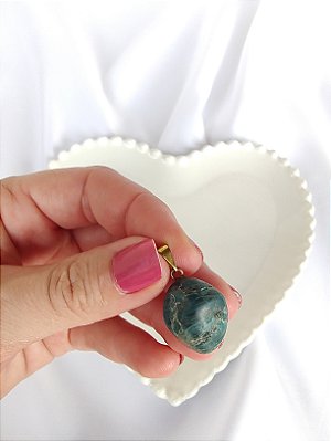 Pingente Pedra Rolada Esmeralda - Inspiração, cooperação