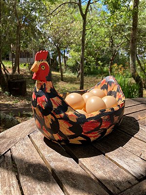Porta Ovos de Madeira Galinha Caipira