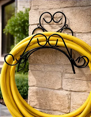 Suporte Mangueira Enrolador Porta Esquicho Jardim De Ferro Preto