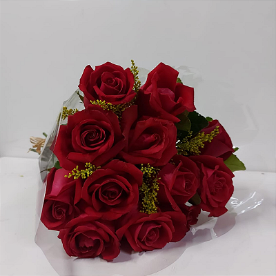 Buquê Tradicional de 12 Rosas Vermelhas