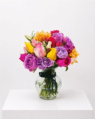 Arranjo Floral Colorido Premium no Vaso
