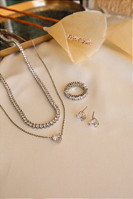 Conjunto coração cristal banhado a ródio branco