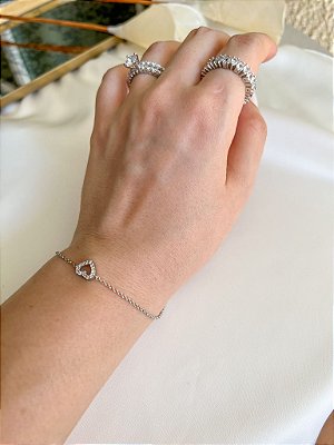 Pulseira coração cravejada em zircônia banhada a ródio branco