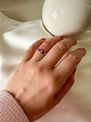 Anel baguete pontos de luz safira rosa ródio branco