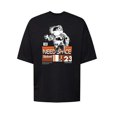 Camiseta Oversized Streetwear Masculina Estampa Costas Need Space Sixtwoo