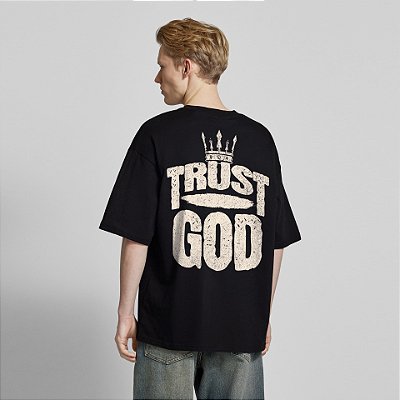 Camiseta Oversized Masculina Frases Bíblicas - Trust In God