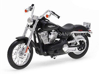 Harley Davidson Dyna Street Bob 2006 Maisto 1:18 Série 39