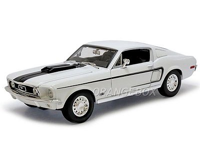 Mustang 1968 GT Cobra Jet 1:18 Maisto Special Edition