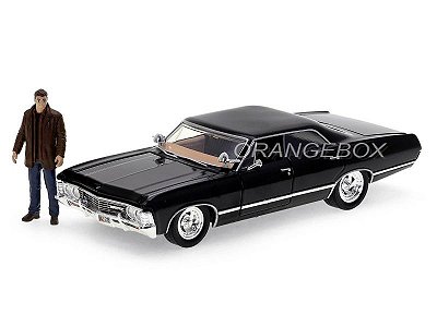 Chevrolet Impala SS Sport Sedan 1967 Supernatural + Figura Dean (em metal) Jada Toys 1:24