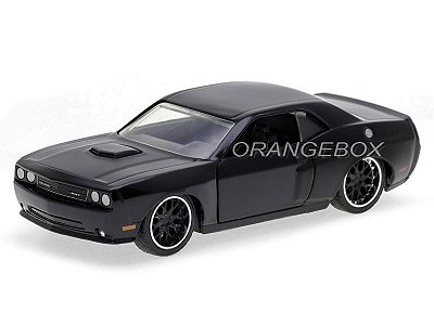 Dom's Dodge Challenger SRT8 Fast and Furious 6 2013 1:32 Jada Toys