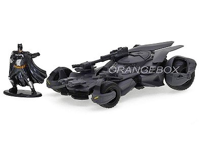 Batman Batmobile Liga da Justiça + Figura Batman 1:32 Jada Toys