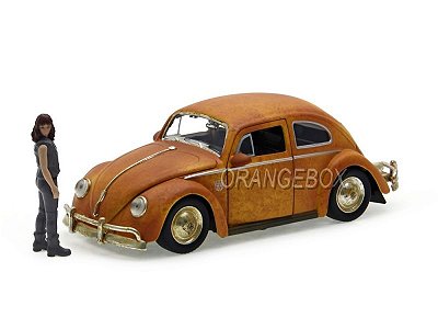 Volkswagen Fusca Transformes Bumblebee + Charlie Jada Toys 1:24