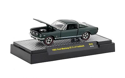 Ford Mustang GT 2+2 Fastback 1965 R43 Detroit Muscle M2 Machines 1:64