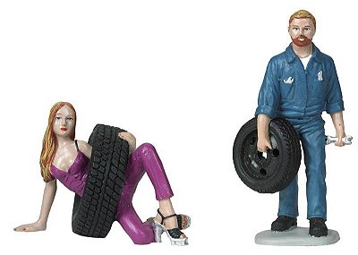 Set Figuras Val + Gary Tire Brigade  1:18 Motorhead Miniatures