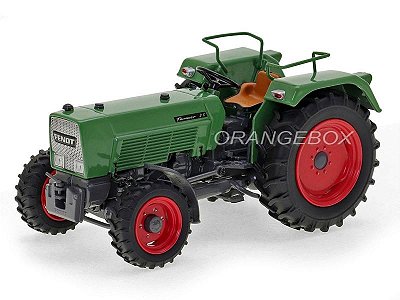 Trator Fendt Farmer 3S 4WD 1:32 Universal Hobbies