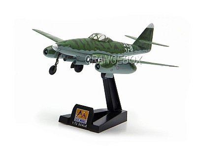 Avião Me262A-2a 9K+BH of 1./KG51 Base at Rheine Setember 1944 1:72 Easy Model