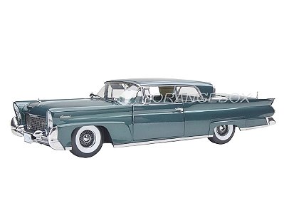 Lincoln Continental MKIII Hard Top 1958 1:18 Sunstar Platinum