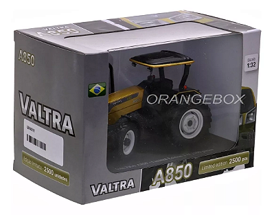 Trator Valtra A850 Gold Edition 1:32 Universal Hobbies
