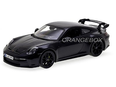 Porsche 911 GT3 2022 1:18 Maisto Preto