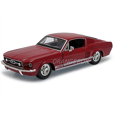 Mustang GT 1967 1:24 Maisto Vermelho