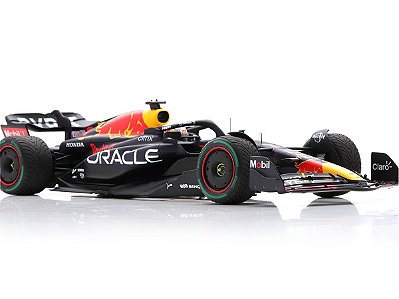 Fórmula 1 Oracle Red Bull RB18 Winner Japão 2022 Max Verstappen 1:18 Spark
