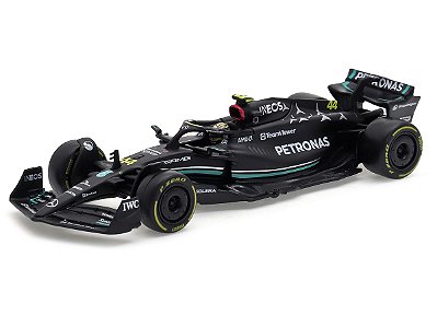 Fórmula 1 Mercedes AMG W14 Lewis Hamilton 2023 1:43 Bburago c/ Display e Piloto