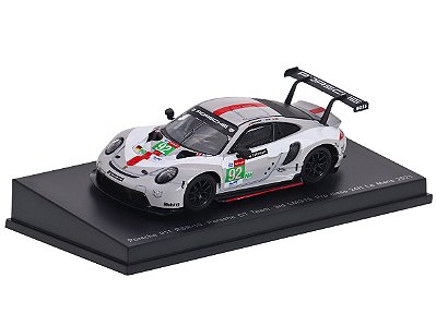 Porsche 911 RSR-19 3rd LMGTE Pro Class 24 Horas Le Mans 2021 1:64 Spark