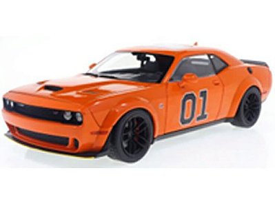 Dodge Challenger R/T Scat Pack 2023 1:18 Solido Laranja