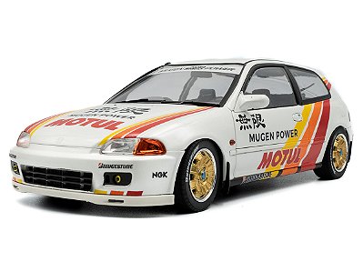 Amazon | △最後1台！超貴重な！Red！世界限定！ONE MODEL 1/18