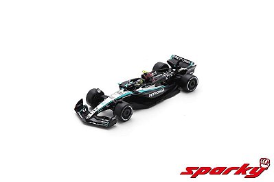Fórmula 1 Mercedes AMG Petronas F1 Team W15 GP Bahrain Lewis Hamilton 2024 1:64 Spark