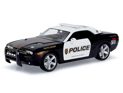 Dodge Challenger Concept 2006 Police Maisto 1:18