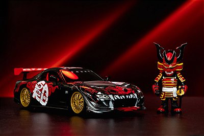 Mazda RX-7 1993 Lab Monkeys + Figura Saru 1:24 Jada Toys