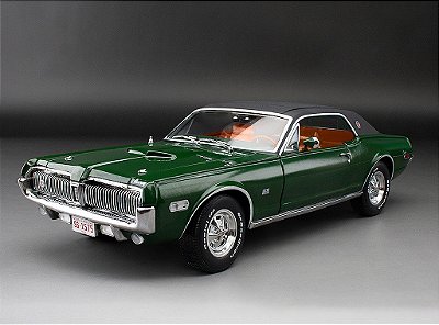 Mercury Cougar 1968 XR7G 1:18 Sunstar Verde