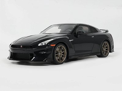 Nissan GT-R Takumi Edition 2024 1:18 GT Spirit Purple