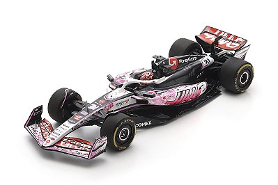 Fórmula 1 MoneyGram Haas F1 Team VF-25 Esteban Ocon GP Japão 2025 1:18 Spark