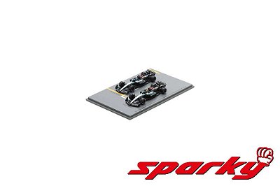 Set Fórmula 1 Mercedes AMG Petronas W15 Las Vegas GP G.Russell + L.Hamilton 2024 1:64 Spark