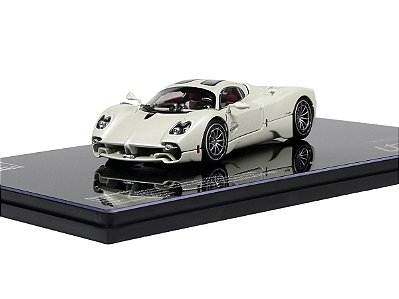 Pagani Utopia 1:18 LCD Models Branco