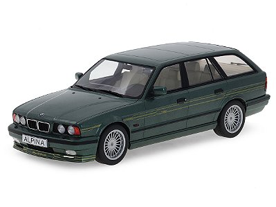 BMW Alpina B10 4.6 Touring (E34) 1991 1:18 MCG Verde