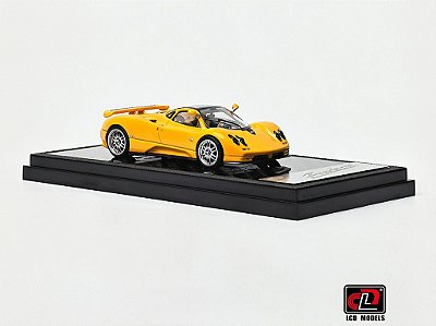Pagani Zonda C12 Coupe 1:64 LCD Models Amarelo