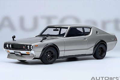 Nissan Skyline 2000 GT-R KPGC110 Tuned Version 1:18 Autoart Prata
