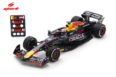 Fórmula 1 Oracle Red Bull Racing RB21 Max Verstappen Winner GP Las Vegas 2025 1:18 Spark
