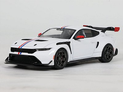 Ford Mustang GTD 2025 1:43 Solido Branco