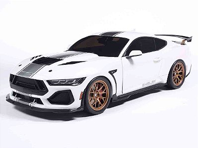 Ford Mustang Shelby Super Snake 2025 1:18 Solido Branco
