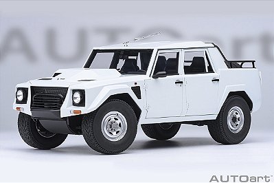 Lamborghini LM002 1:18 Autoart Branco