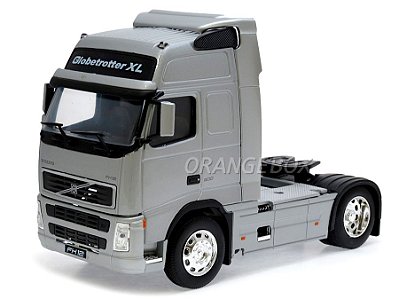 Volvo FH12 1:32 Welly Prata