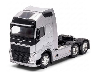Volvo FH (6X4) 1:32 Welly Prata