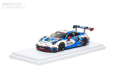 *** PRÉ-VENDA *** Porsche 911 GT3 R 2026 GT World Challenge Asia Sepang #911 Presentation Car 1:64 ARbox PV12943