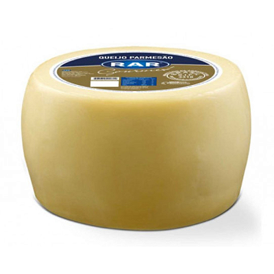 Queijo Parmesão RAR Gourmet Fracionado