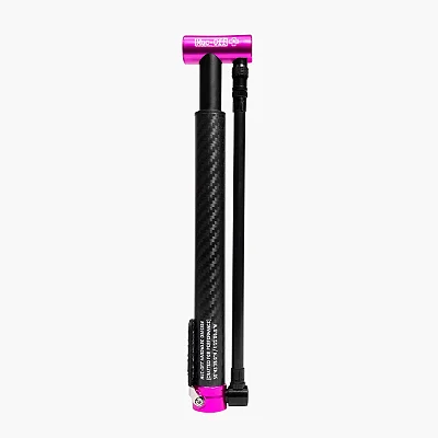 Bomba de Ar AirMach Carbon Muc-Off