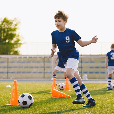 Kit Treino De Futebol Com 4 Cones + 1 Bola + 8 Pinos Laranja